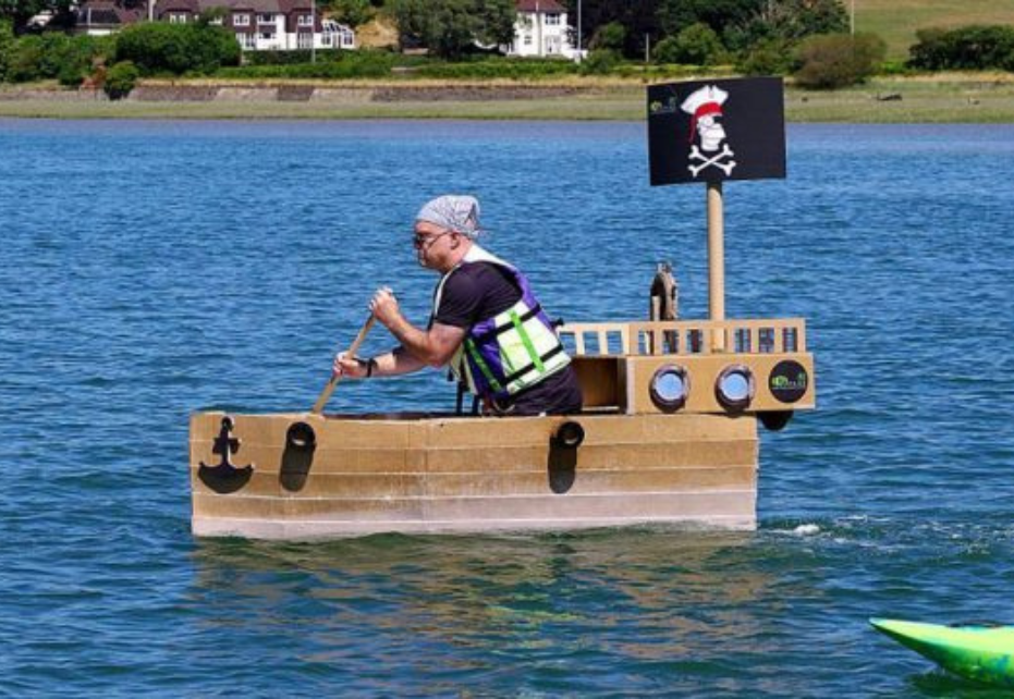 Cardboard Boat Students